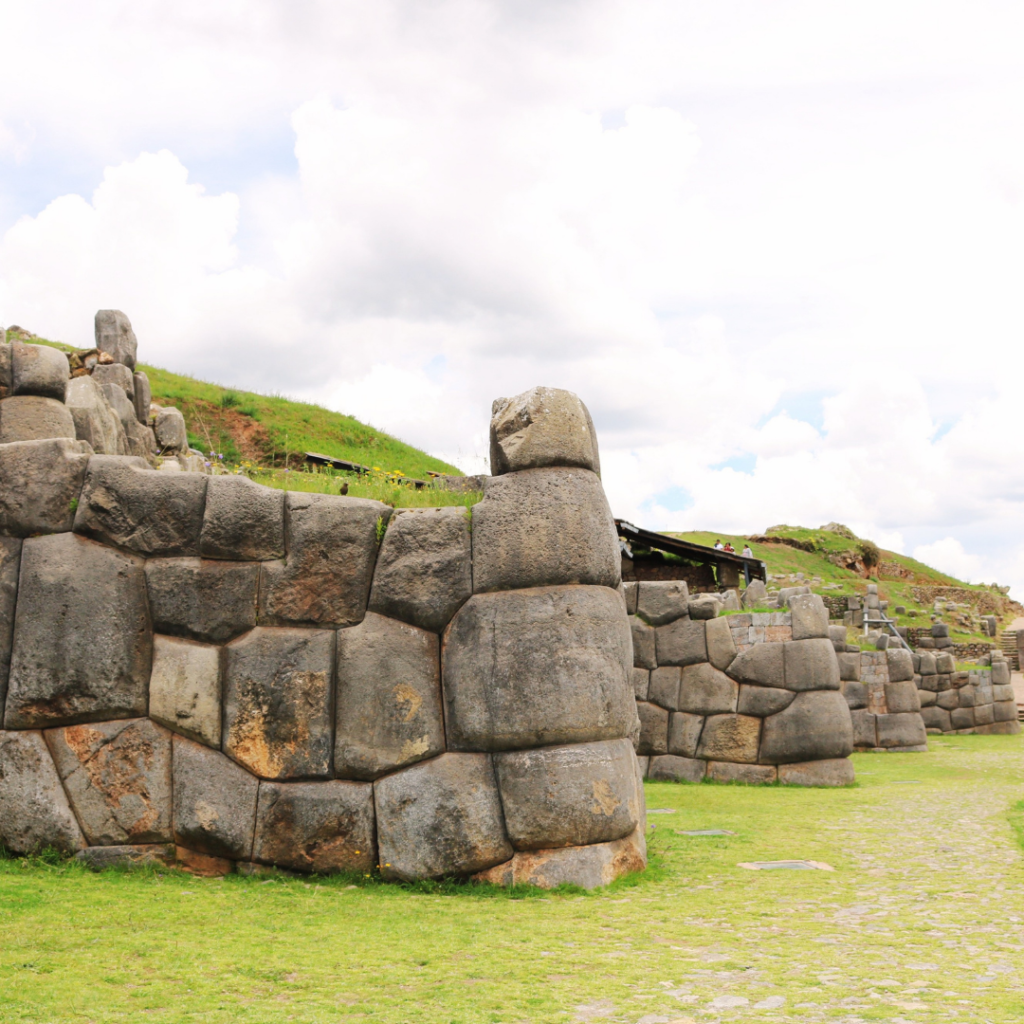 i 1024x1024 - Fortaleza de Sacsayhuaman em Cuzco