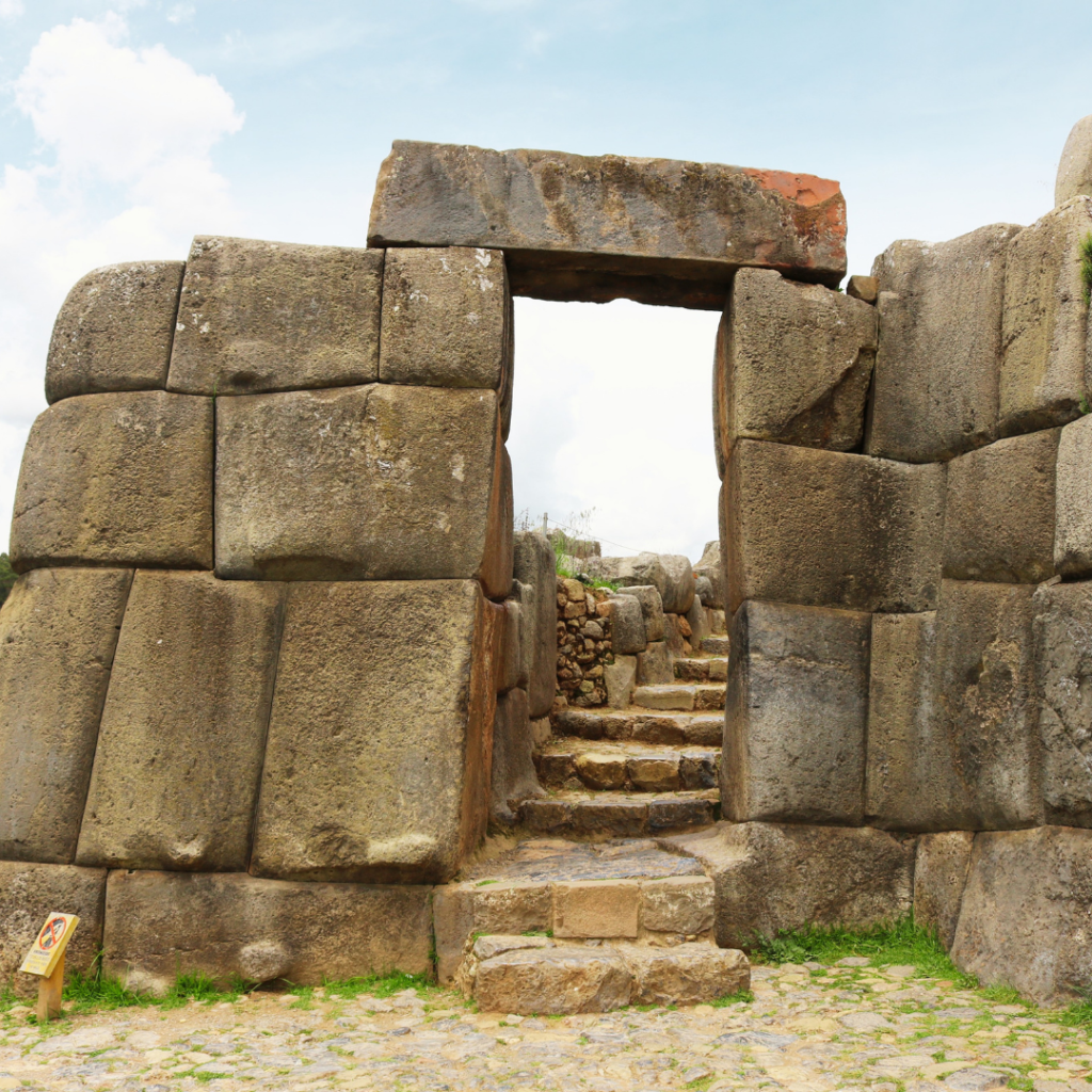 n 1024x1024 - Fortaleza de Sacsayhuaman em Cuzco