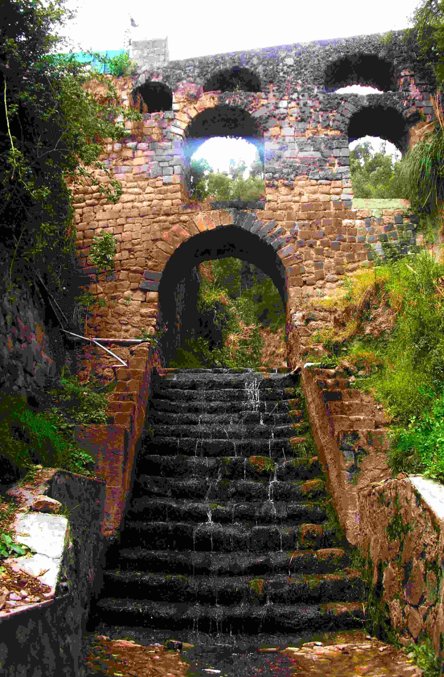 Acueducto Sapantiana scaled - Aqueduto colonial de Sapantiana Cusco, Huaca Sagrada