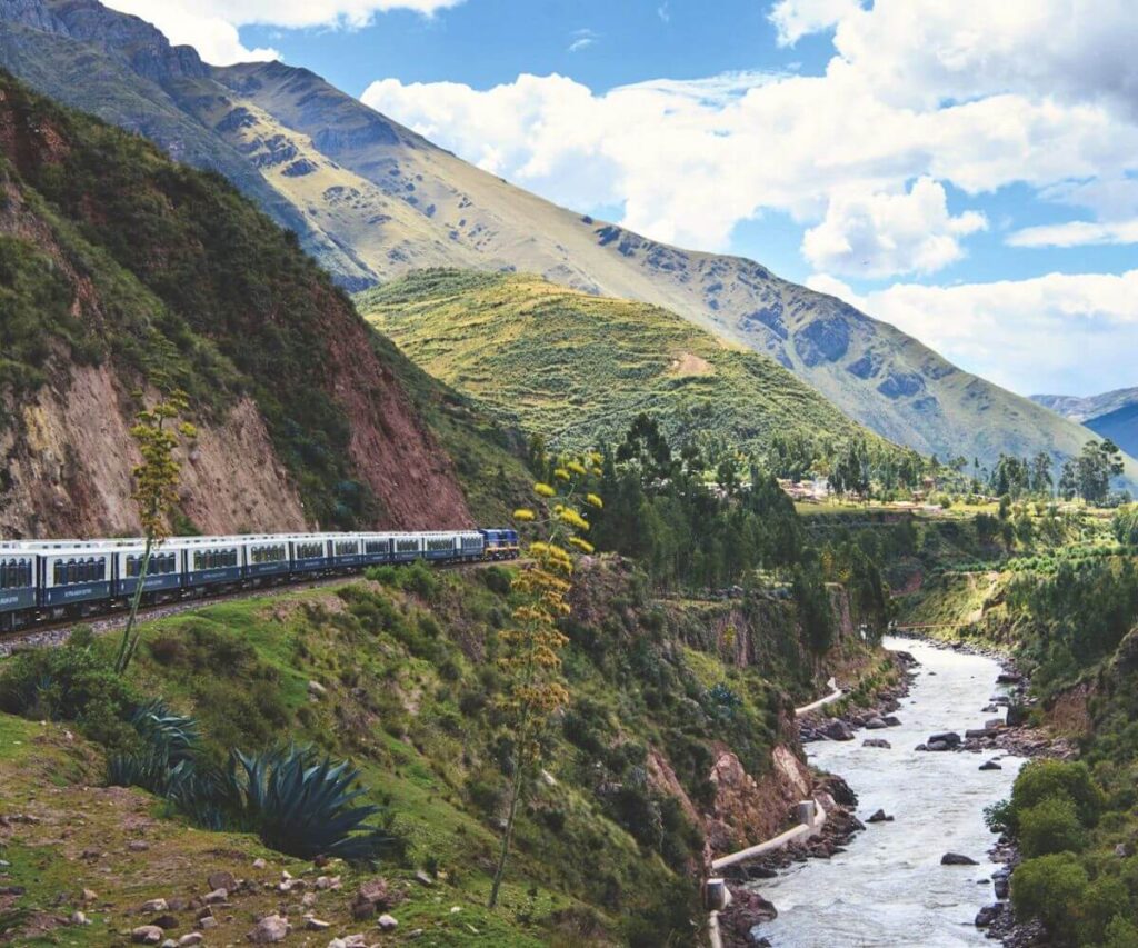 Tren rumbo hacia Aguas Calientes