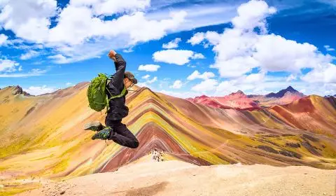 Caminata-a-las-montanas-de-colores-