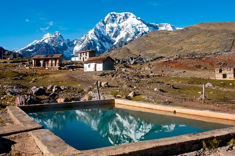 Aguas termales Pacchanta