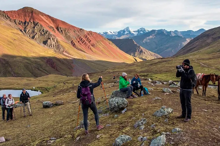 Hike to Vinicunca