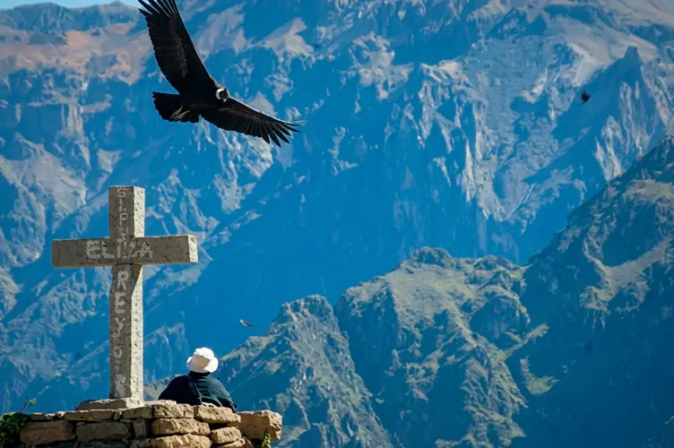 Cruz del Condor Lookout