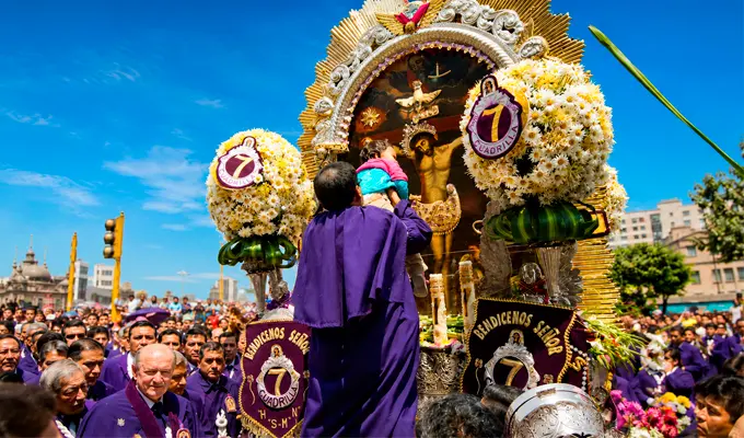 Senhor dos Milagres: história, tradição e devoção do Cristo Moreno no Peru 1 senor de los milagros