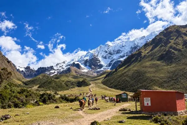 Ascenso desde Soraypampa hacia la Laguna Humantay